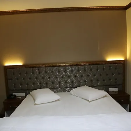 Grand Sera Hotel 3*