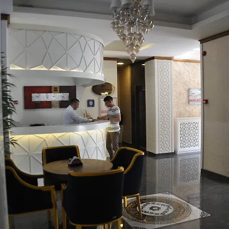 Hotel Grand Sera 3*